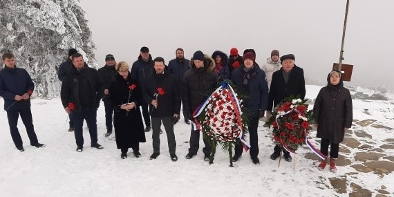 Руският посланик положи цветя на Шипка за 3 март